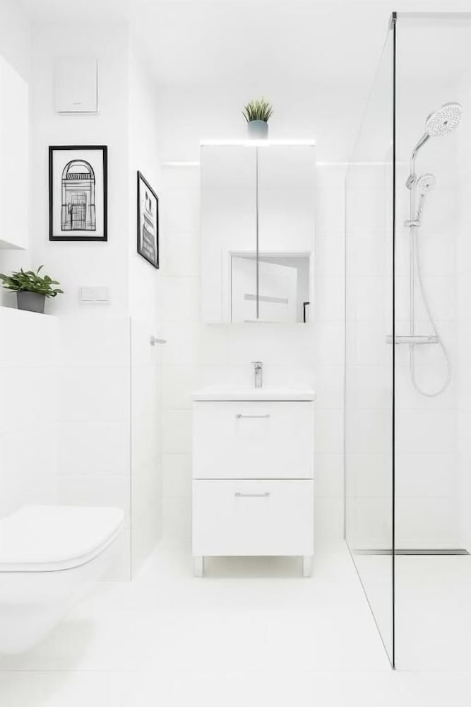 BROWARY DESIGNER APARTMENTS by Country 2 Country