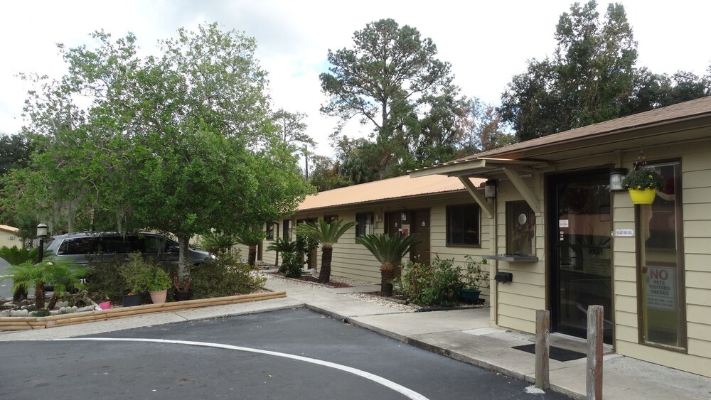 Budget Inn