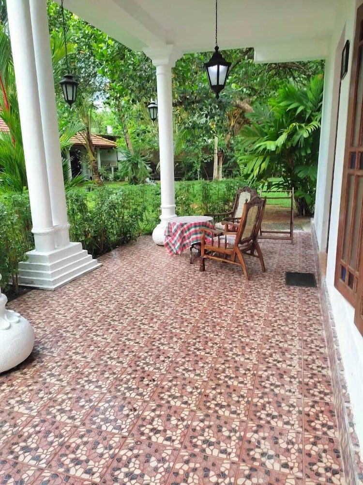 Utopia villa