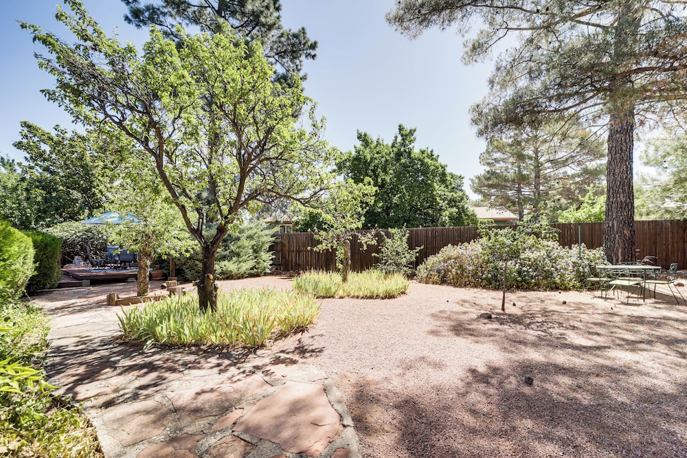 Beautiful Sedona Escape in Walkable Location!