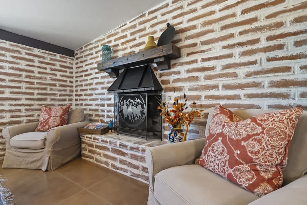 Panoramic Mountain Views Heated Pool 2 Kitchens