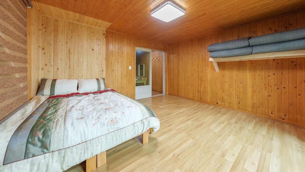 Gyeongju Happy Dream Ocean View Pension
