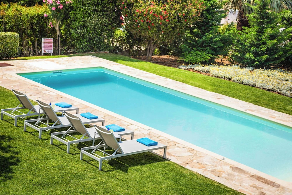 Villa Dionysus
