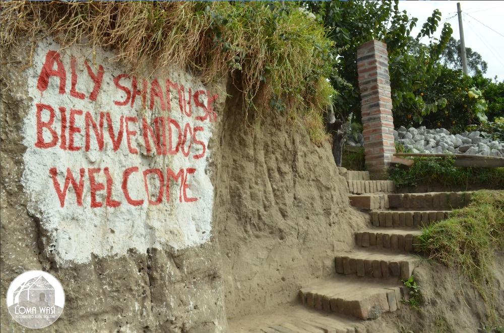 Loma Wasi Village
