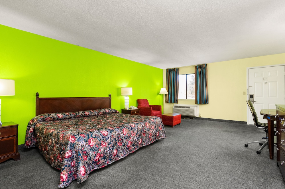 Budget Host Inn by Hotel O Portland near I-65