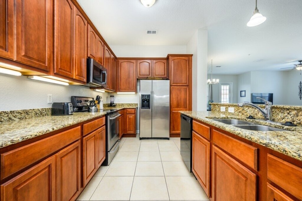 Epic Universe Penthouse Vacation Condo, Near the Parks - 2014