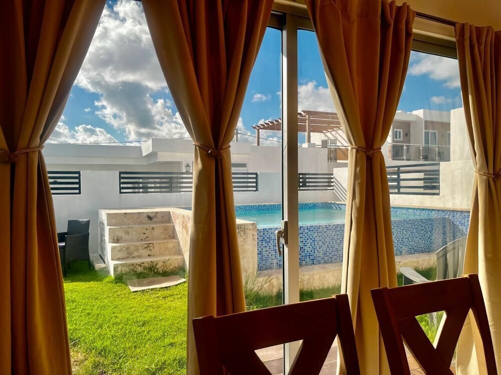 4BR 14 pax Twin Villa-Bbq & private pool