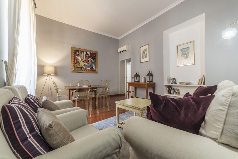 Piazza del Popolo Elegant Apartment