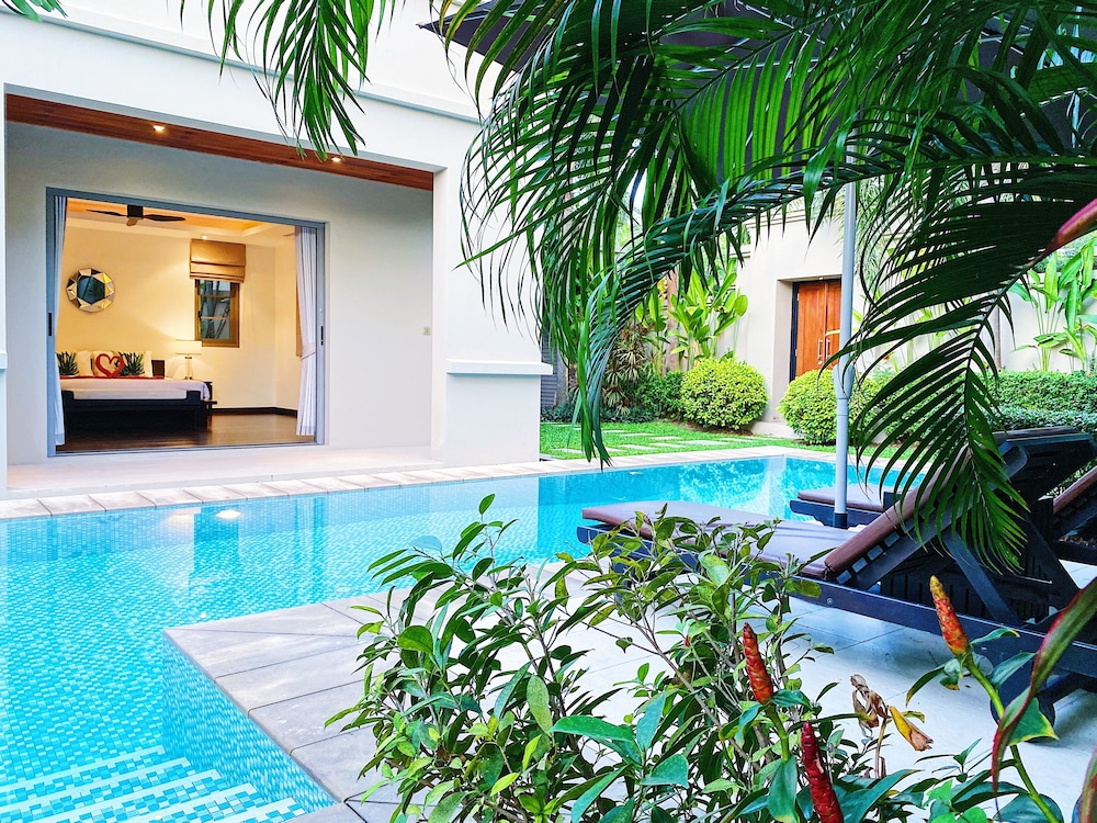 Fabulous 2br Pool Villa Walk to Bangtao Beach and Catch Club