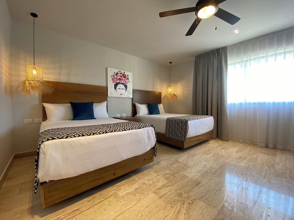 Private Terrace & Jacuzzi in Aldea Zama