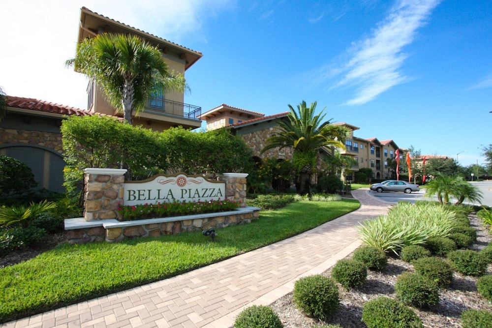 614 Bella Piazza
