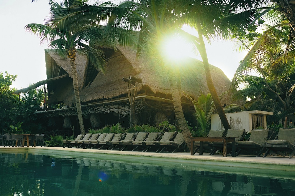 Mía Tulum Tribe
