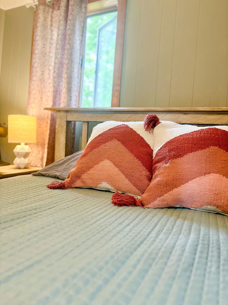 Portage Lakeside Cabins