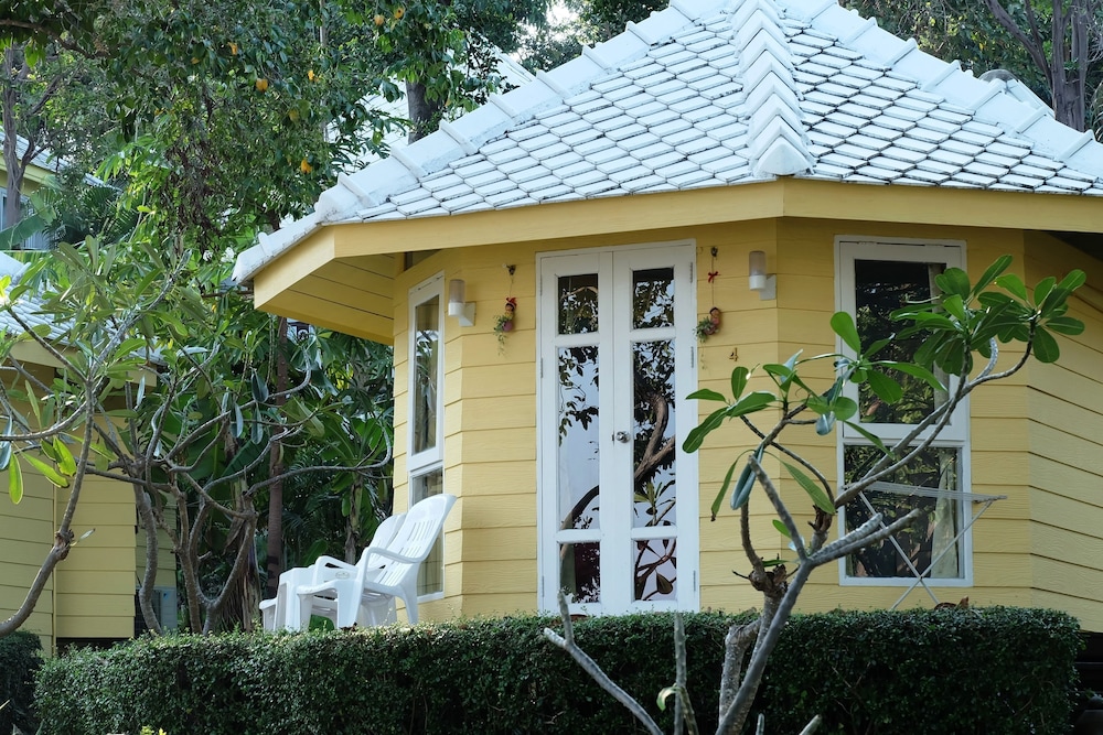 Nimmanoradee Resort