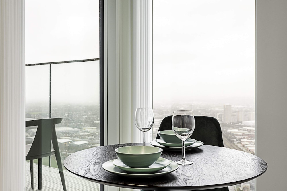 Icon Tower Flat VII