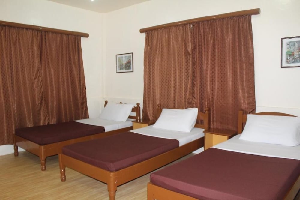 Coron Village Lodge