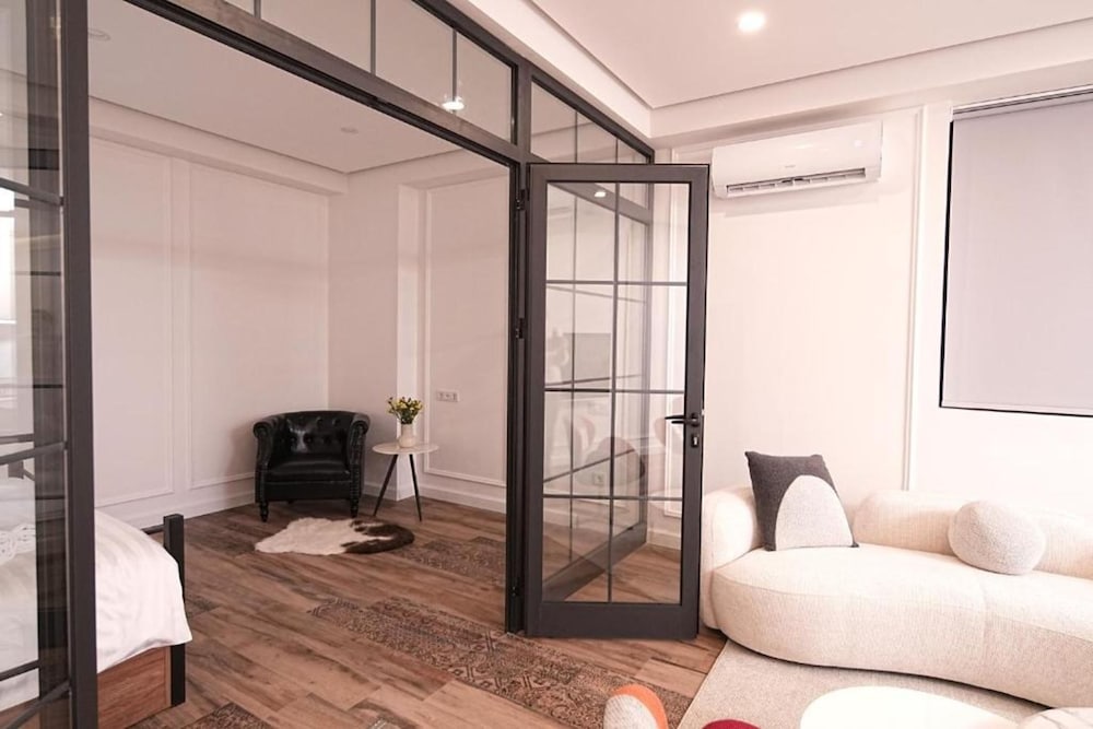 Elegant Escape on Amiryan by Sweet Home