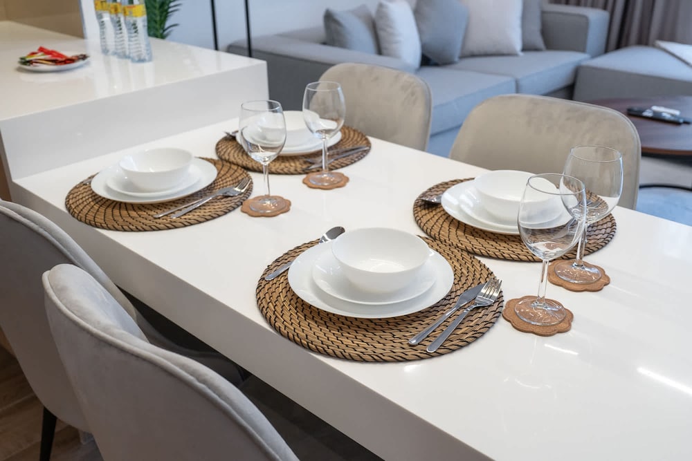 Stylish Minimalist 2-bedroom in Jumeirah Village Circle