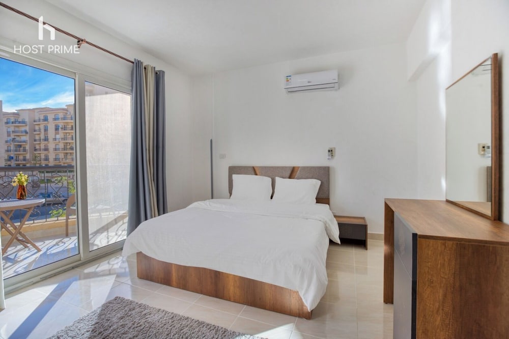 Bright apartment in rehab city