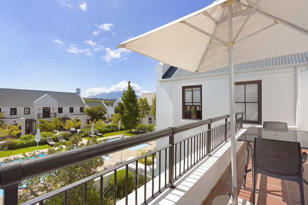 Winelands Golf Lodges at De Zalze