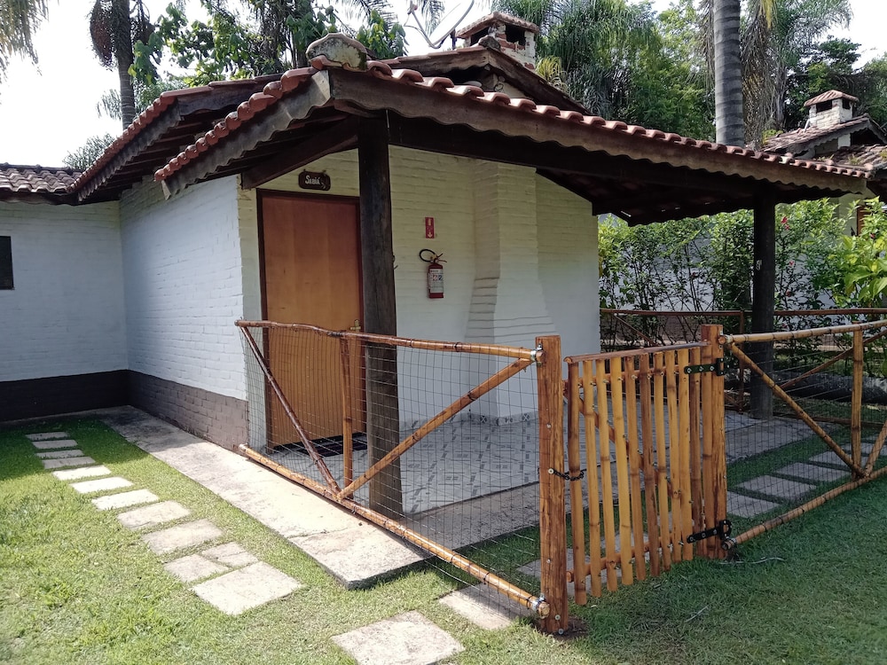 Acalanto Inn