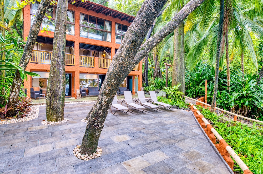 Ylang Ylang Beach Resort