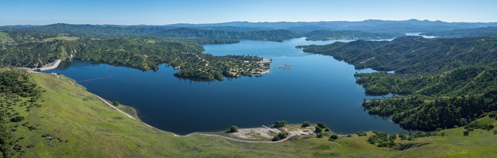 Blue Oak Oasis At Lake Naci