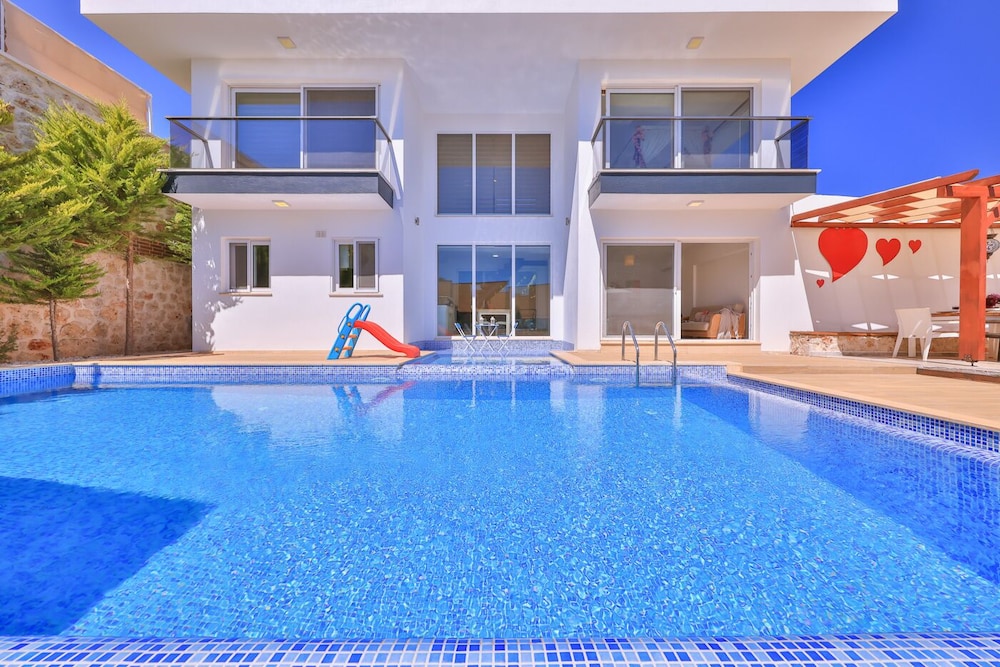 Nergiz Villas