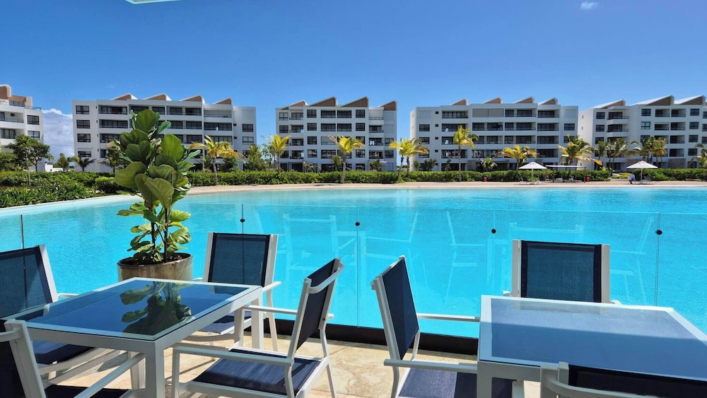 Luxury Beach Penthouse Jacuzzi & Lagoon View