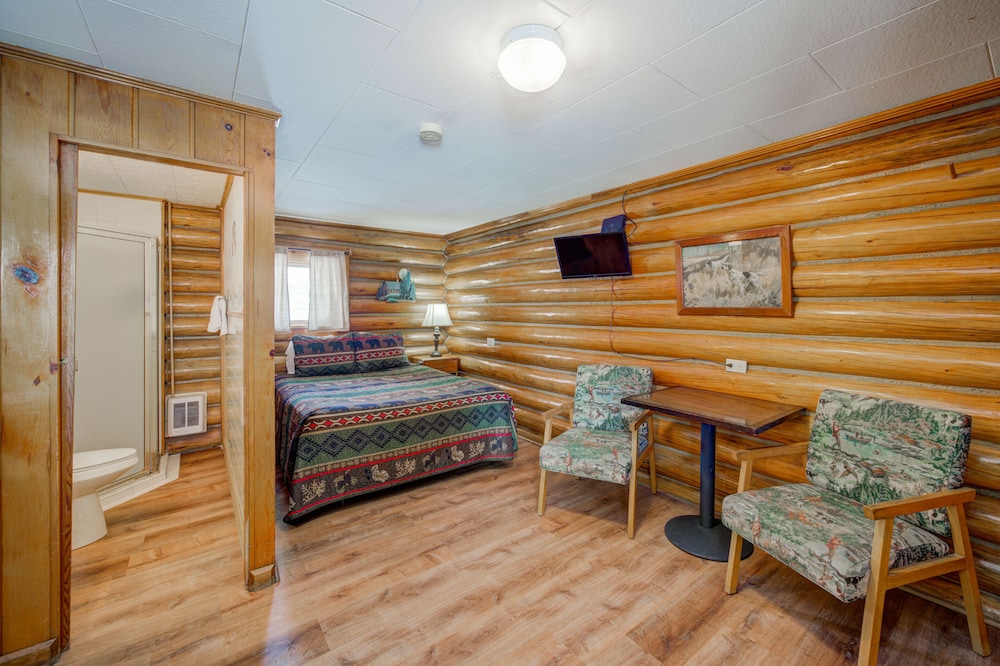 Sportsmans Lodge