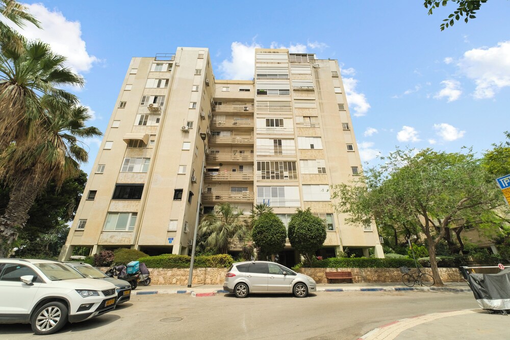 Ramat Aviv Stylish Stay by Sea N' Rent