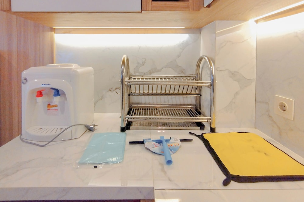 Comfortable Studio Direct Access to Mall at Anderson Supermall Mansion Apartment