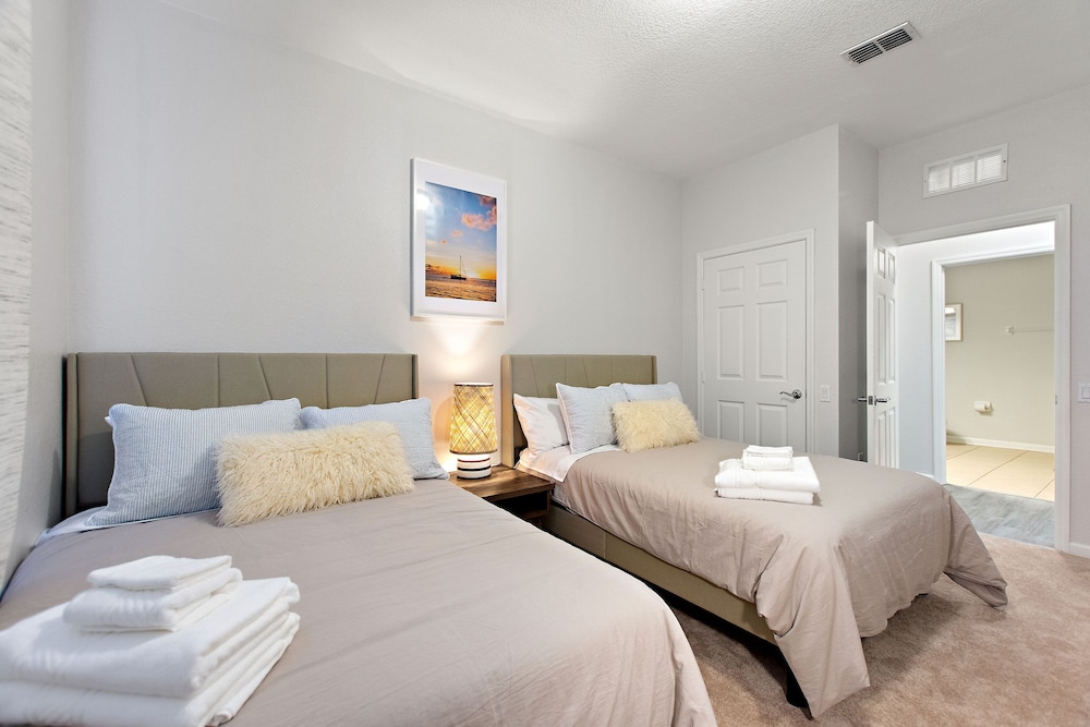 Contemporary @vista Cay By Shine Villas #403