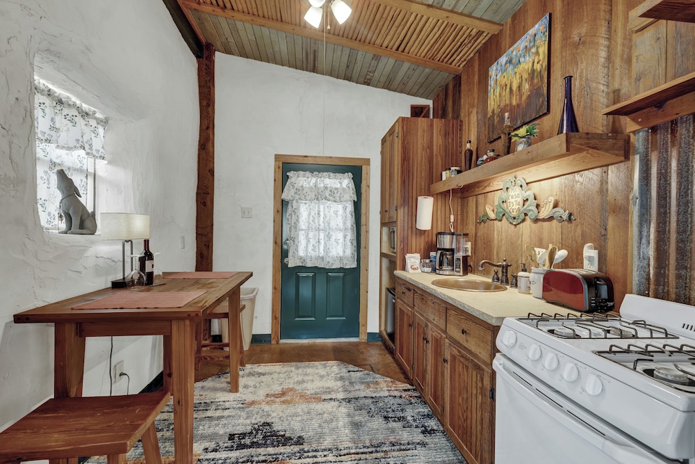 Sonora Casita Hot-tub Four Minutes to Marktplatz!