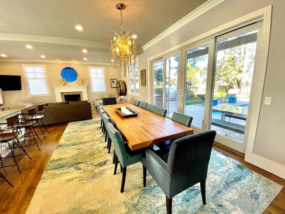 Bayard Avenue 300