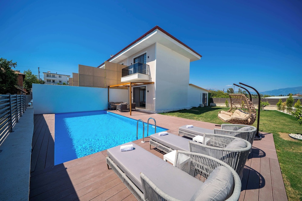 Kas Pera Villas