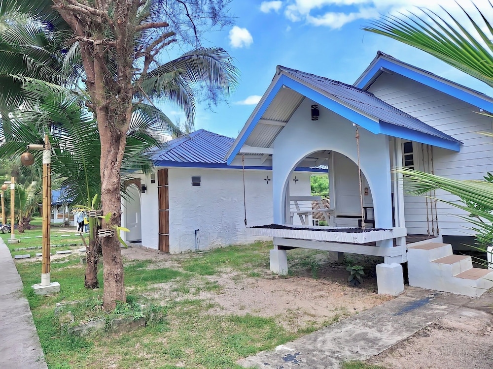 PAN Beachfront Resort Krabi