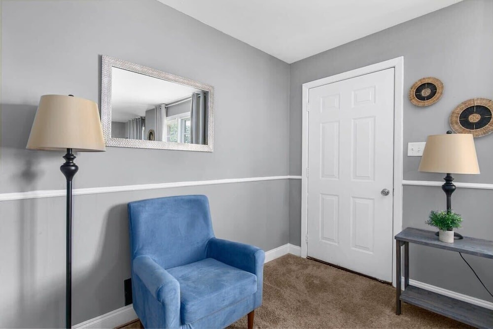 Broadmoor Bungalow - Both Units
