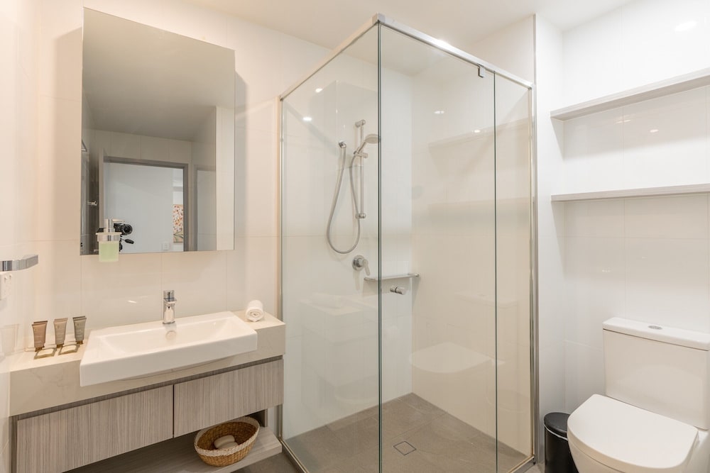Best Location 2-bed With Gym, Pool 7-min From CBD