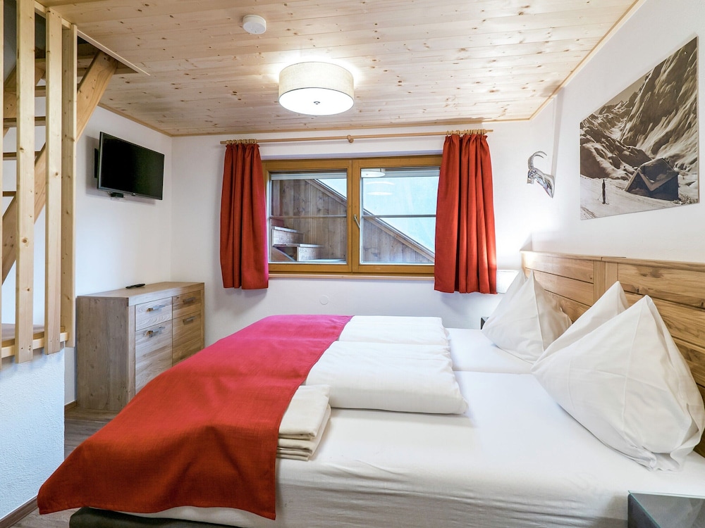 Luxurious Holiday Home in Saalbach-hinterglemm With Barbecue