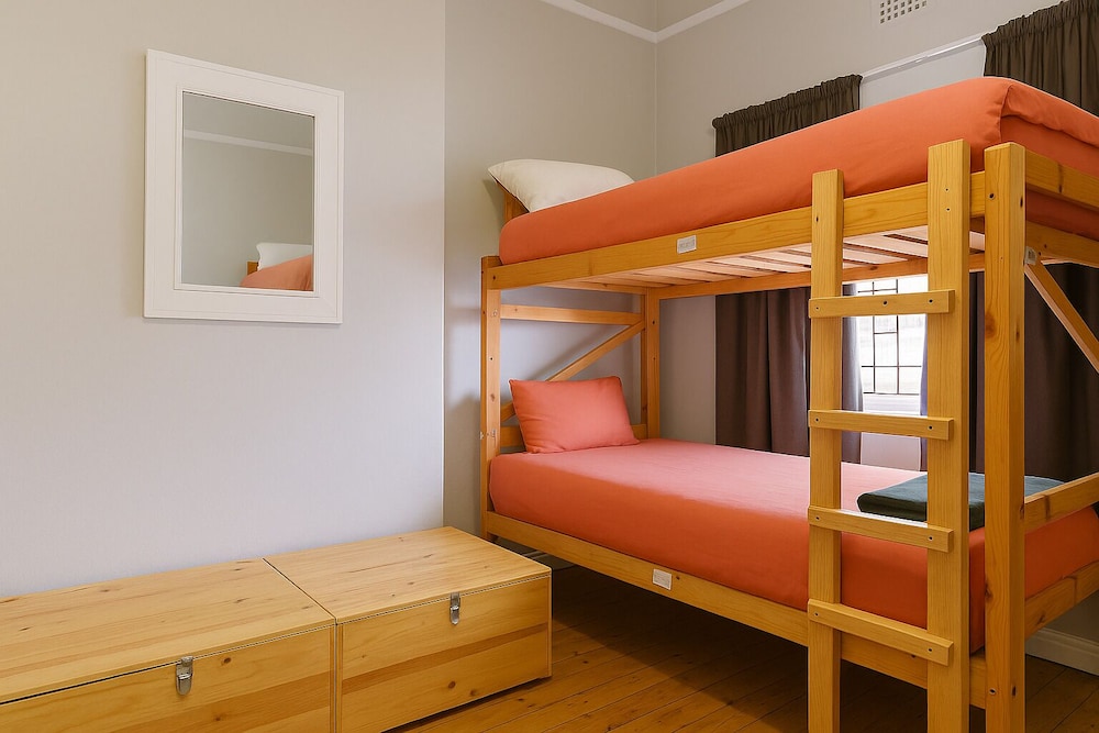 Green Elephant Backpackers