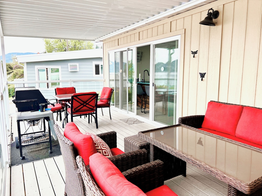Peachland Beach Resort