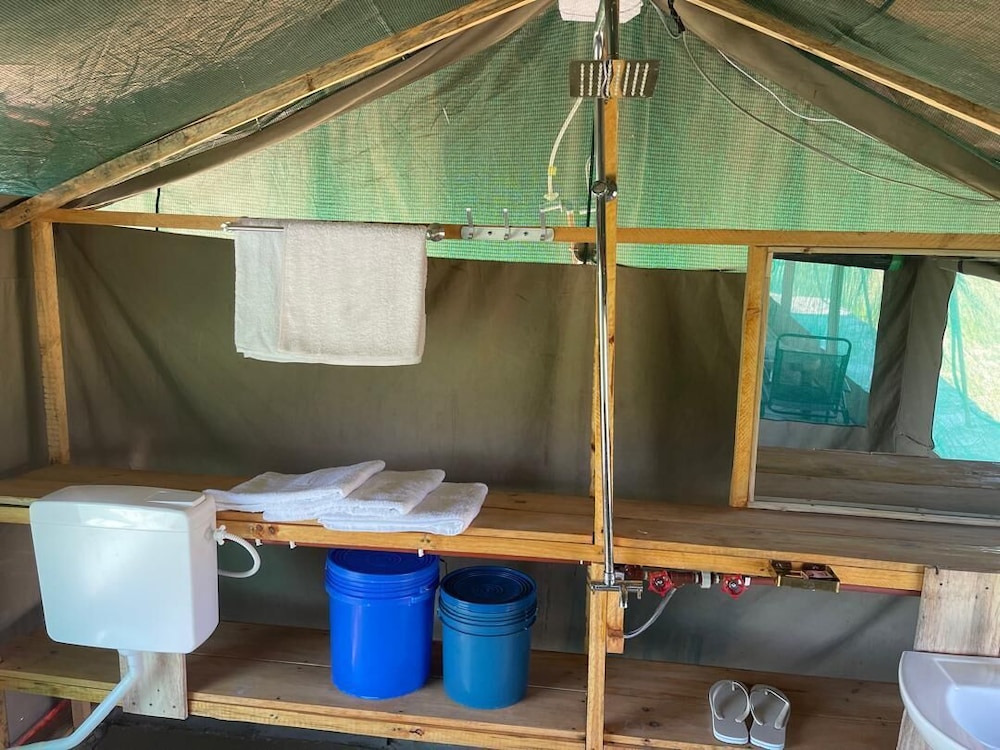 AMENITY TOURS & CAMPING - SERENGETI