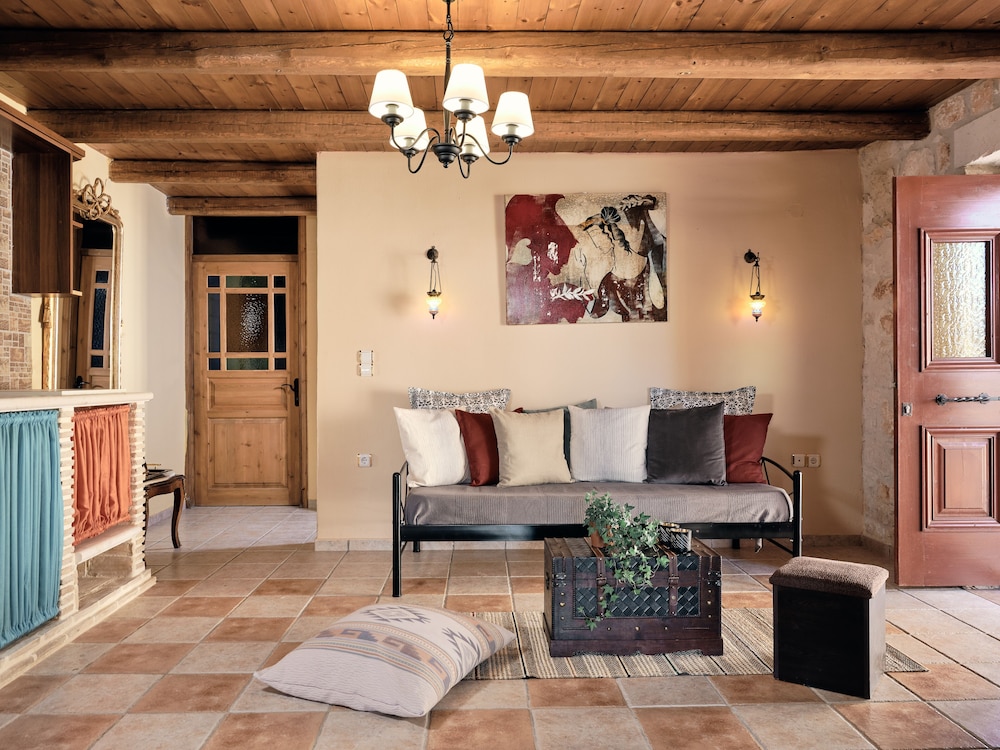Diamond Suites