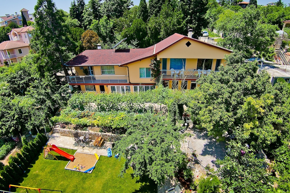 Villa Sequoia