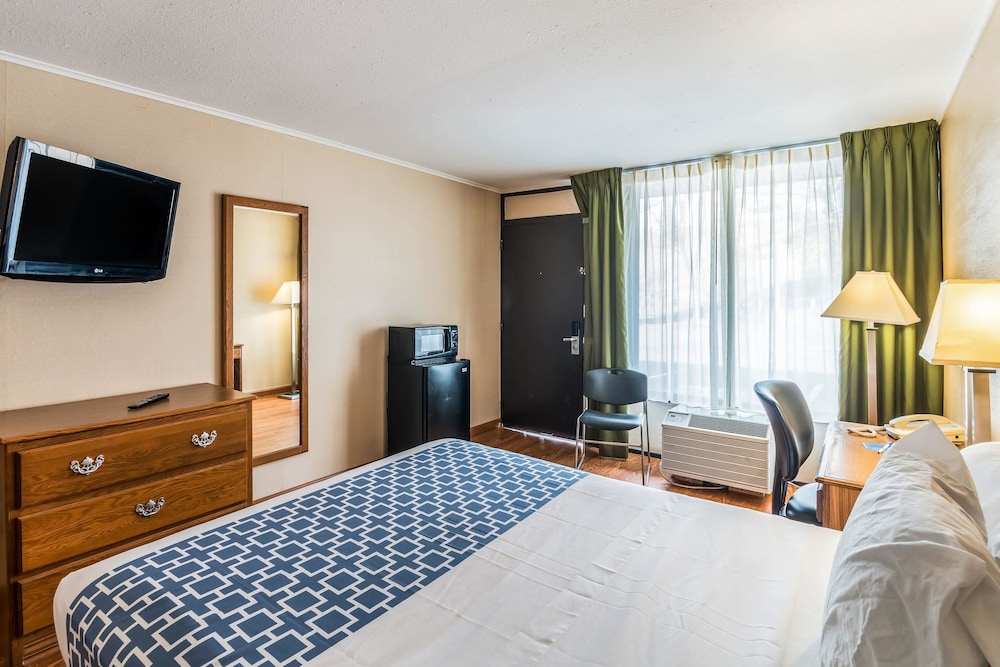 Beckley Vacations - Smart Extended Stay - Property Image 12