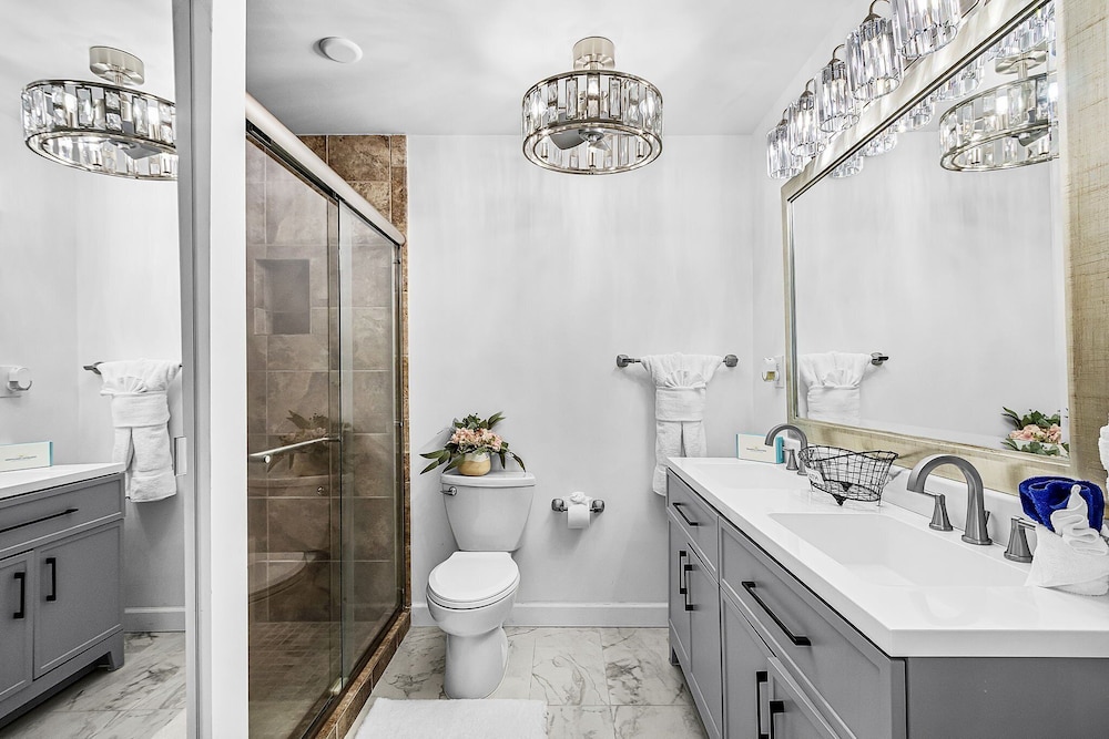 1511 Seas The Day: Batiki West Unit #504 2 Bedroom Condo