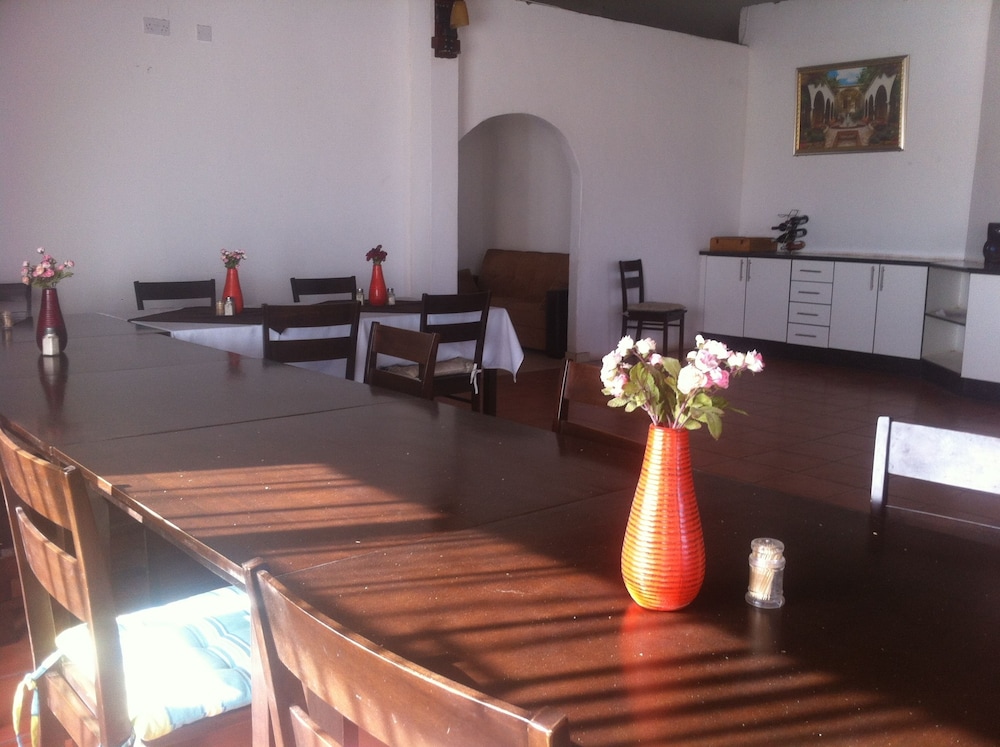 Rakops River Lodge