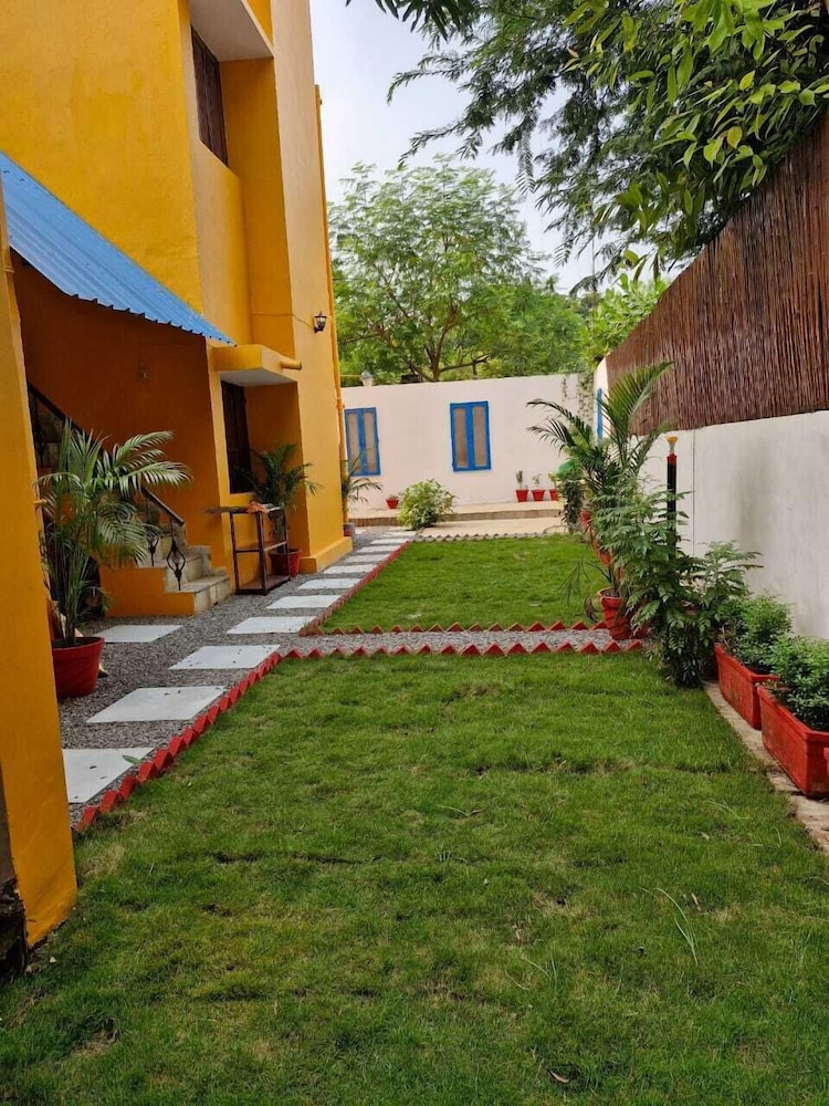 TNC Lucknow by The Nomad Cave Hostel