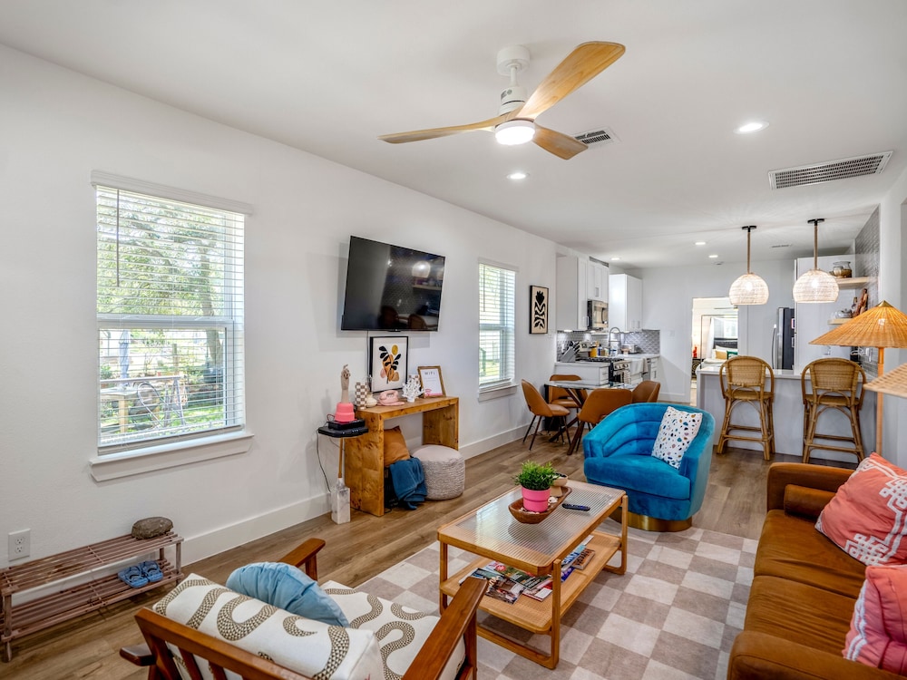 Sandy Toes Retreat by Ryson Vacation Rentals